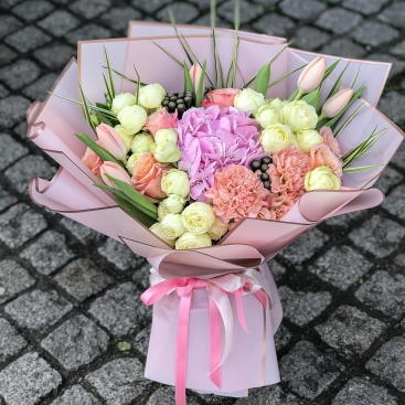 Букет № 1503 з тюльпанами і гортензією