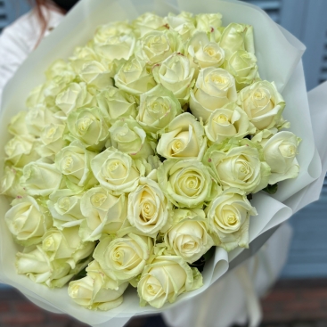 Букет із троянд Аваланч