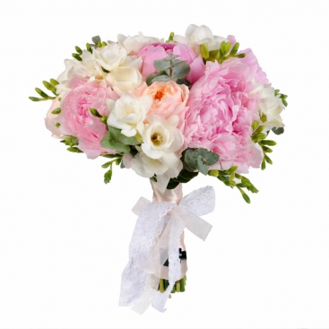 Букет нареченої з півоніями та фрезіями