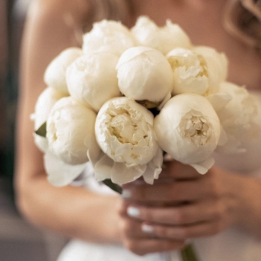 Букет невесты из голландских пионов