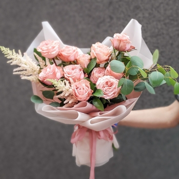 Bouquet of Dutch roses