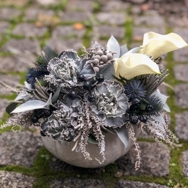 Halloween themed compositions