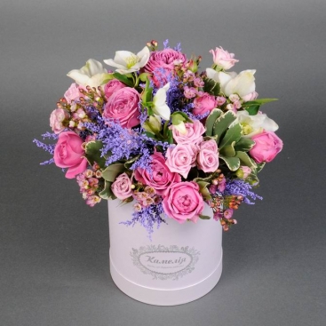 Композиція в коробці 