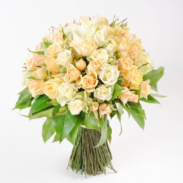 Букет нареченої з троянди спрей