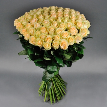 Букет із 101 троянди Піч Аваланч