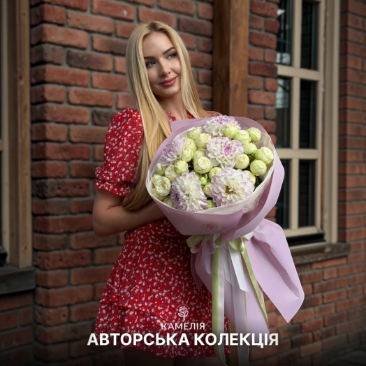 Колекція «Літні акценти» — нова добірка сезонних букетів у мережі магазинів бренду «Камелія» діє з 21 липня по 3 серпня 